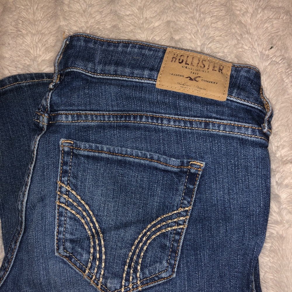 Medium wash bootcut hollister jeans